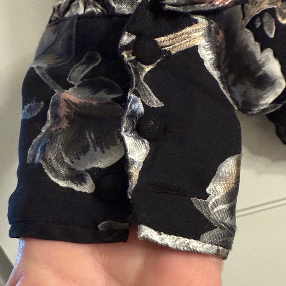 Black Floral Blouse By WHBM *EUC* - Picture 5 of 7